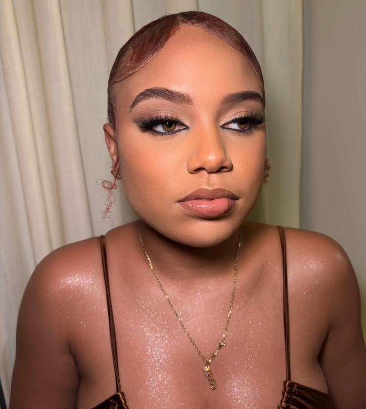 Glam Makeup · Contorno e iluminación